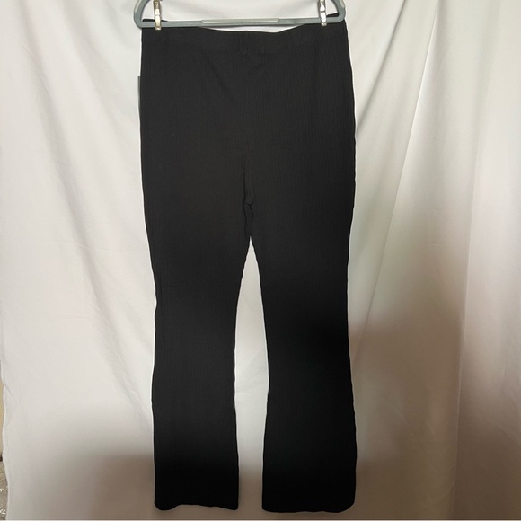 Ribbed Flare Pants - Picture 4 of 5